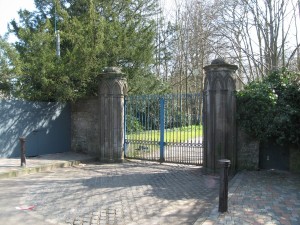 Gate to Leixlip Castle