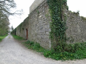 Wall along path to Swiss Cottage